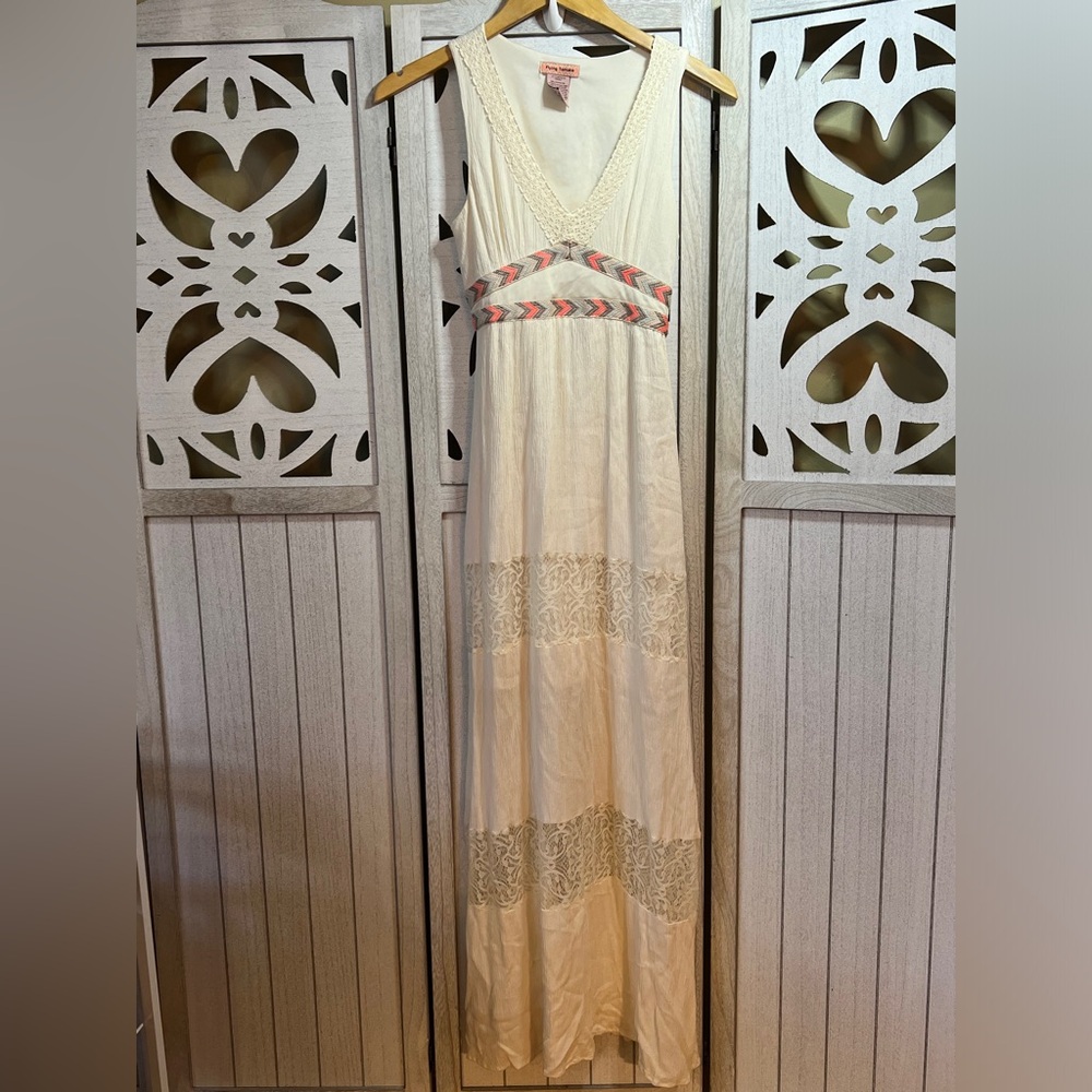 Flying Tomato Cream Dress with Embroidery